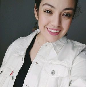 Meet your Posher, Perla